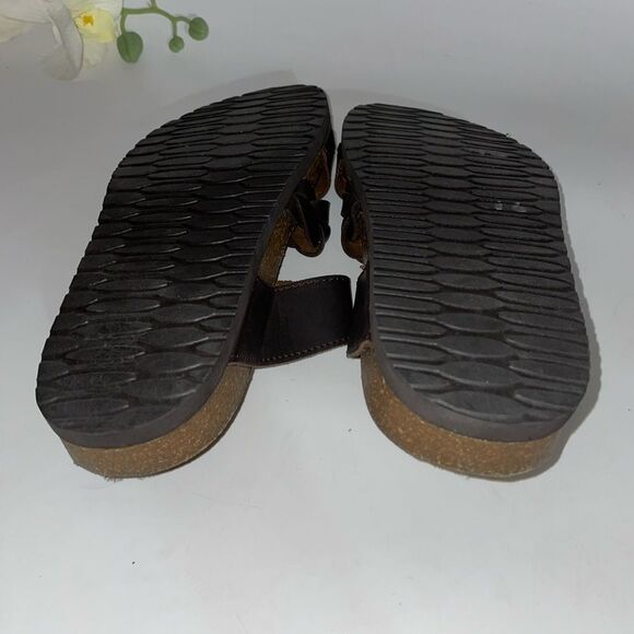 New Cliff by White Mountain Brown Sandals - Picture 7 of 7